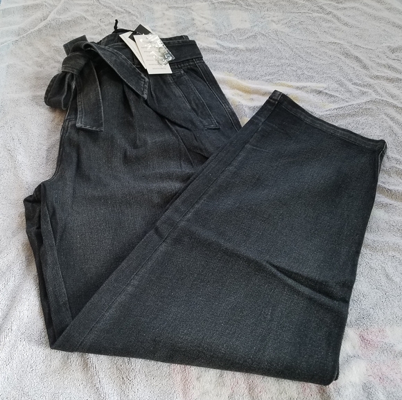 Very J Wide Leg High Paper Bag Waist Relaxed Fit Black Jeans Size Sm Md & Lg NWT - Picture 9 of 10